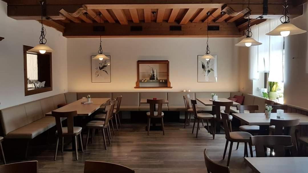 Landhotel Imhof Neuhof  Ngoại thất bức ảnh
