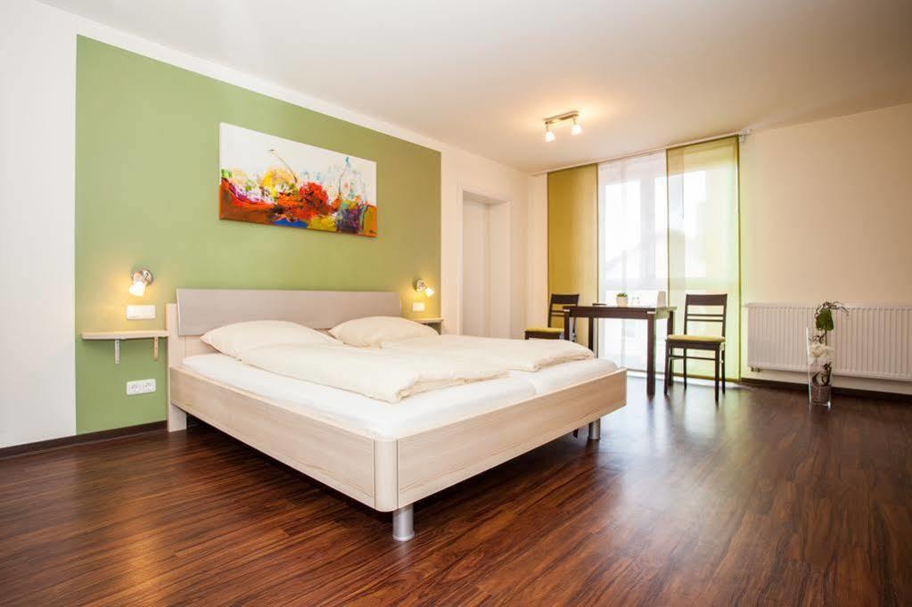 Landhotel Imhof Neuhof  Ngoại thất bức ảnh